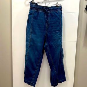 Wide leg tie waist jeans.